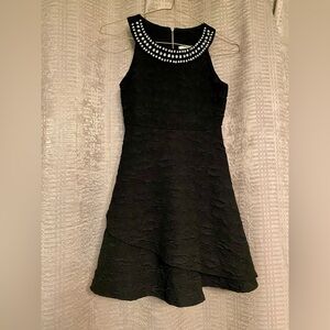 Elegant Black Sleeveless Dress